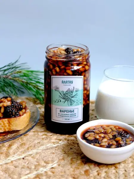 Варенье из сосновых шишек с кедровым орехом, 350 мл Варенье из сосновых шишек с кедровым орехом, 350 мл