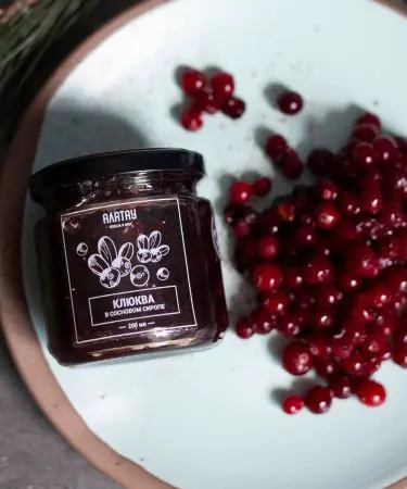 Клюква в сосновом сиропе, 200 мл Клюква в сосновом сиропе, 200 мл