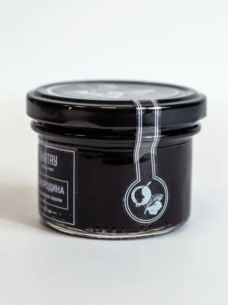 Черная смородина в сосновом сиропе, 100 мл Черная смородина в сосновом сиропе, 100 мл