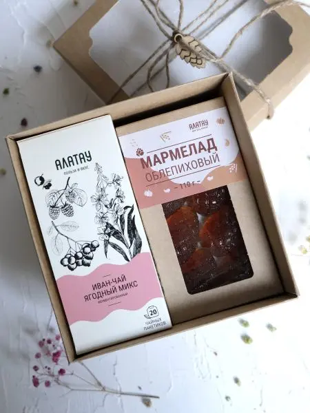 Подарочный набор «Ягодный» 4 в 1 (чай и мармелад) Подарочный набор «Ягодный» 4 в 1 (чай и мармелад)