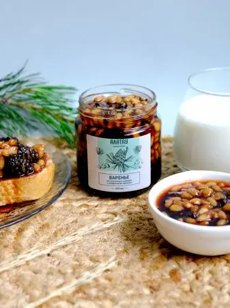 Варенье из сосновых шишек с кедровым орехом, 200 мл Варенье из сосновых шишек с кедровым орехом, 200 мл